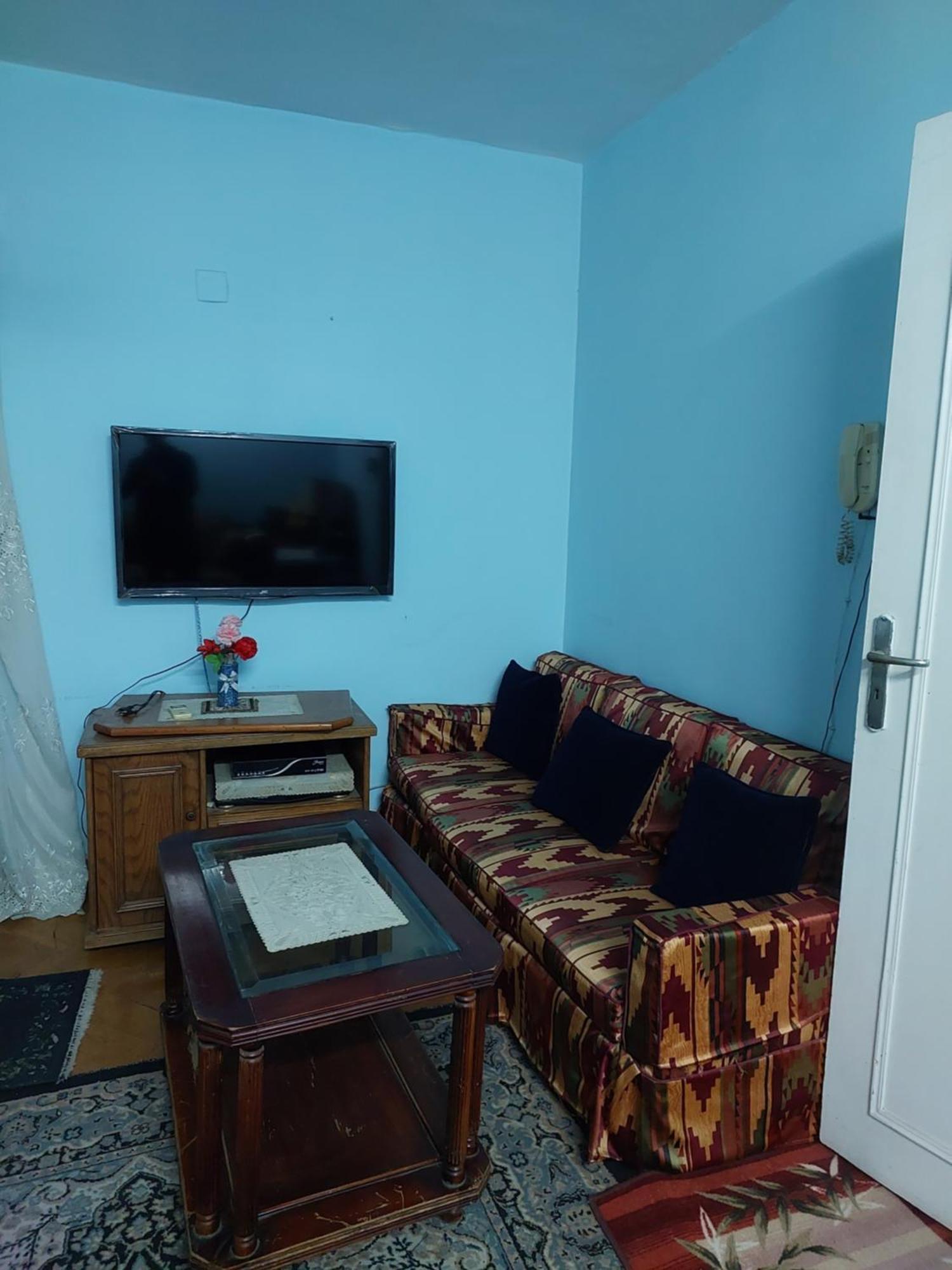 Cosy Large Near The Airport Cairo
