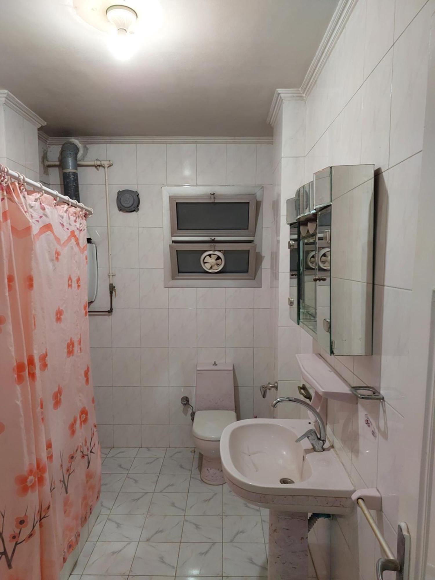 Apartment Cosy Large Near The Airport Cairo
