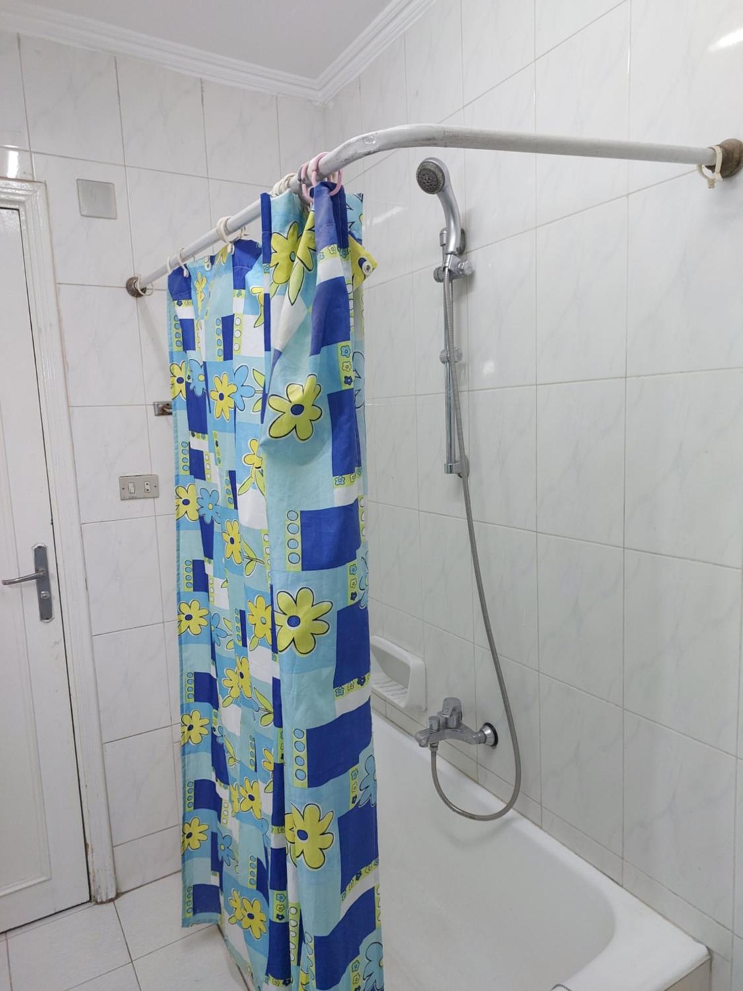 Cosy Large Near The Airport Apartment Cairo